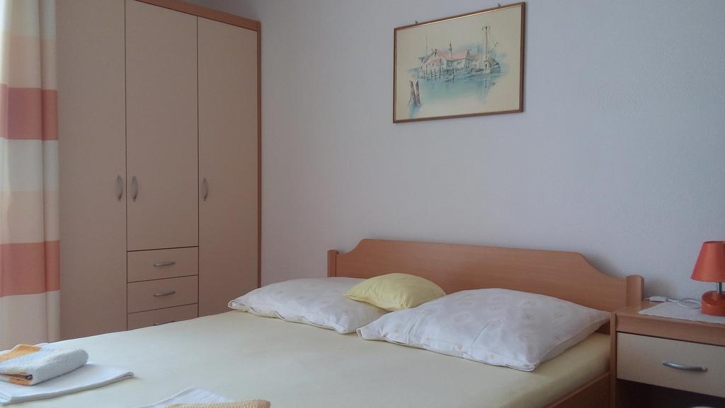 Apartments Erceg 오미스 외부 사진