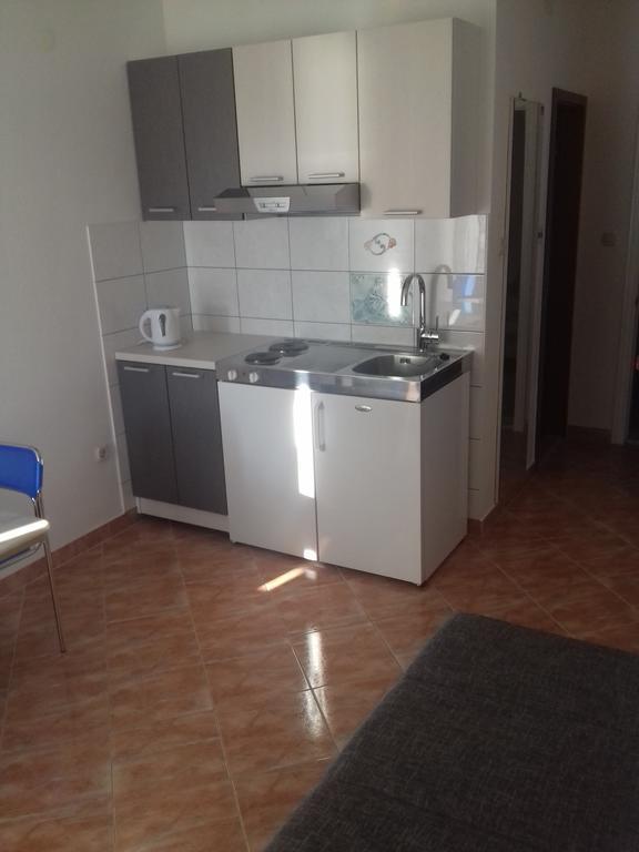 Apartments Erceg 오미스 외부 사진