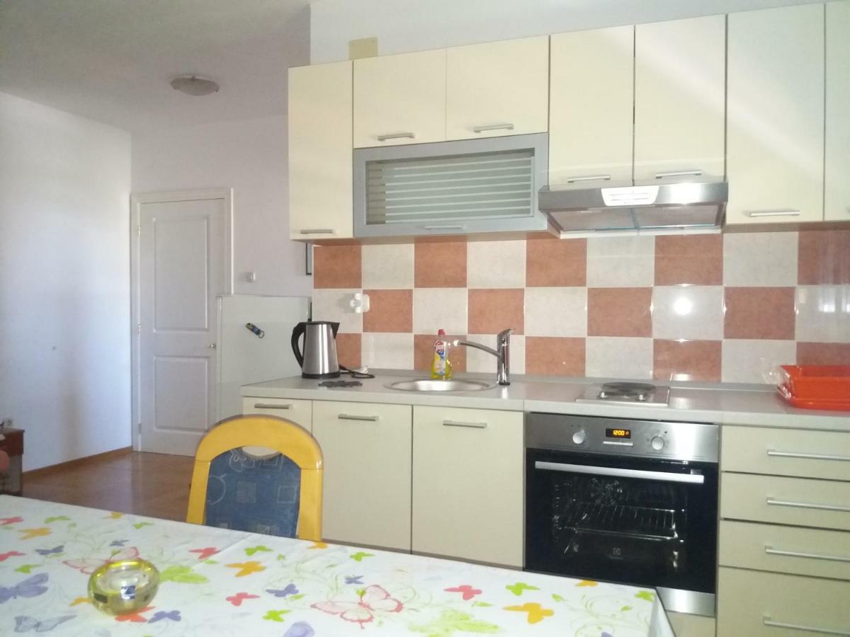 Apartments Erceg 오미스 외부 사진