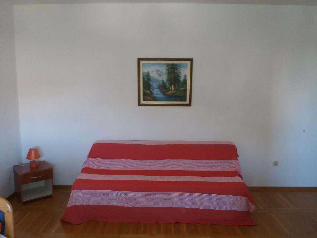 Apartments Erceg 오미스 외부 사진