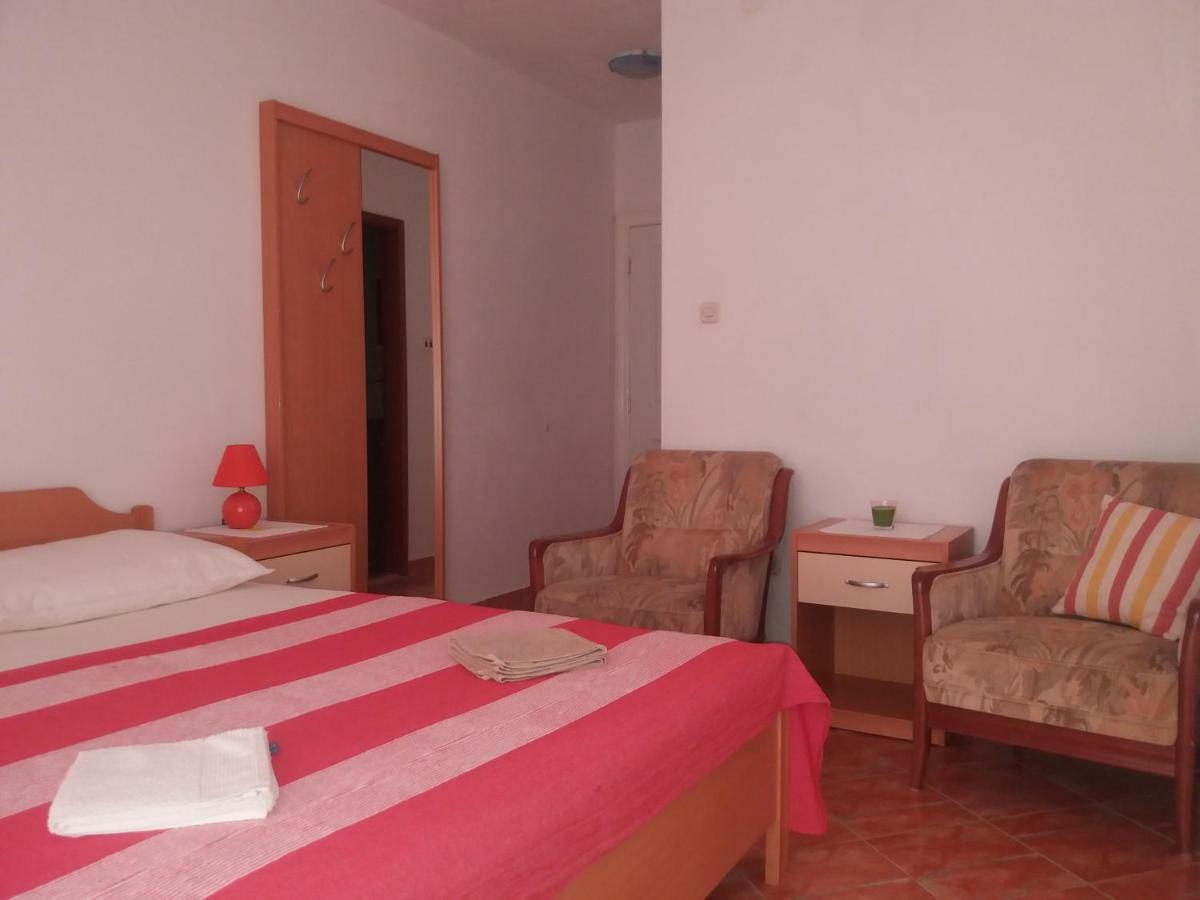 Apartments Erceg 오미스 외부 사진