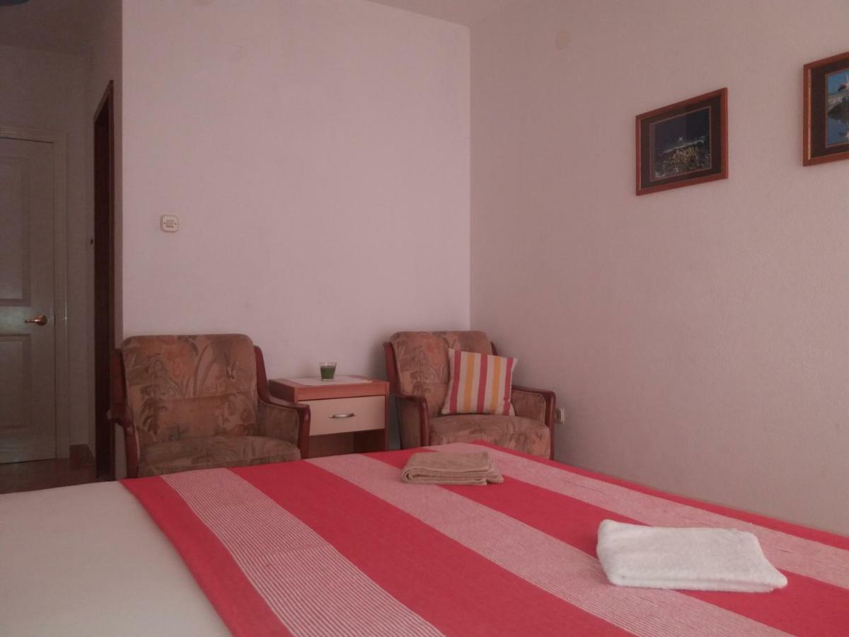 Apartments Erceg 오미스 외부 사진