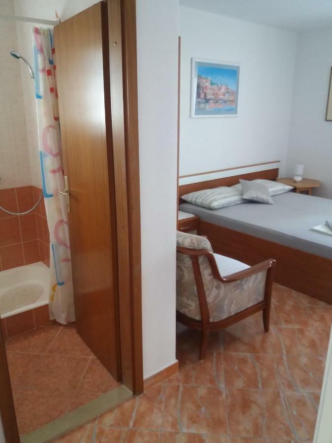 Apartments Erceg 오미스 외부 사진